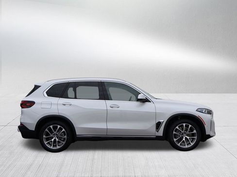 New 2026 BMW X5 xDrive40i AWD/4WD image 5