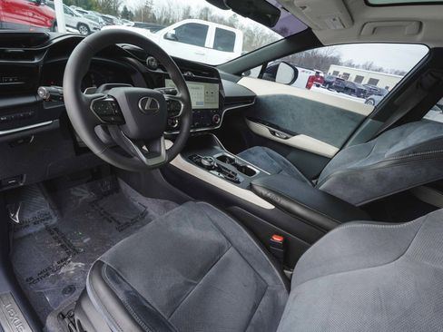 Used 2023 Lexus RZ 450e Premium image 14