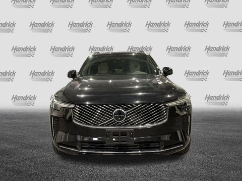 Used 2025 Volvo XC90 B5 Plus image 3