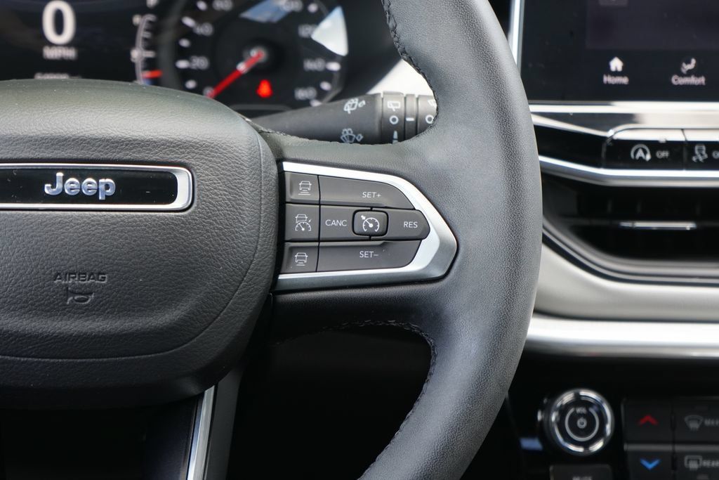 Used 2024 Jeep Compass Limited AWD/4WD image 15