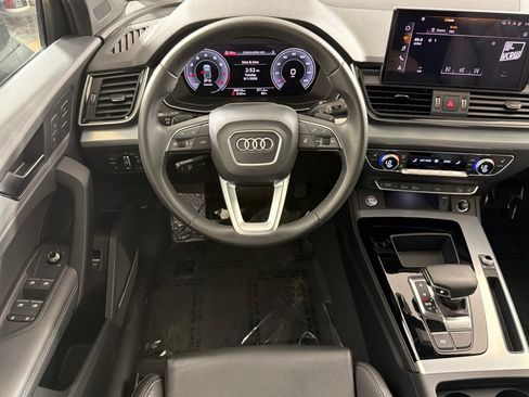 Used 2023 Audi Q5 2.0T Premium Plus w/ Premium Plus Package AWD/4WD image 13
