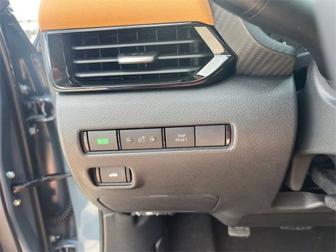 New 2025 Nissan Sentra SV w/ SV Premium Package image 19