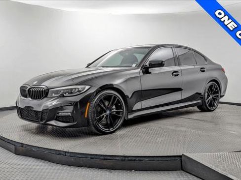 Used 2021 BMW 330i Sedan w/ M Sport Package image 2