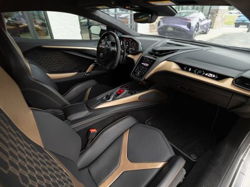 Used 2024 Lamborghini Revuelto AWD/4WD image 24