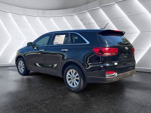 Used 2020 Kia Sorento FWD V6 image 3