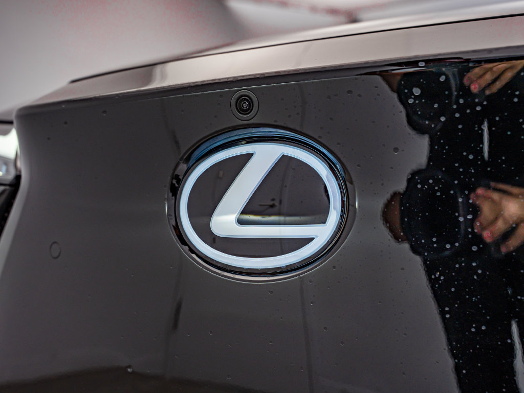 New 2026 Lexus RZ 450e AWD w/ Luxury Package image 11