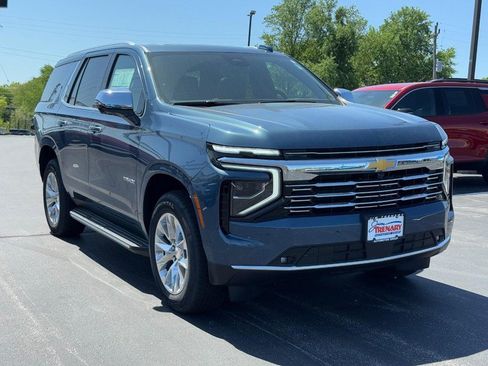 New 2026 Chevrolet Tahoe Premier w/ Sun And Tow Package AWD/4WD image 2