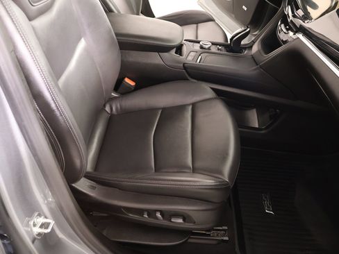 Used 2024 Cadillac XT6 Premium Luxury w/ Technology Package FWD image 14