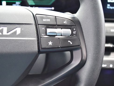 Used 2025 Kia K4 FWD image 22