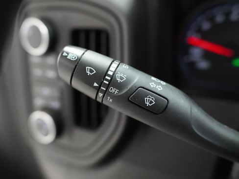 Used 2024 Chevrolet Silverado 1500 Custom AWD/4WD image 18