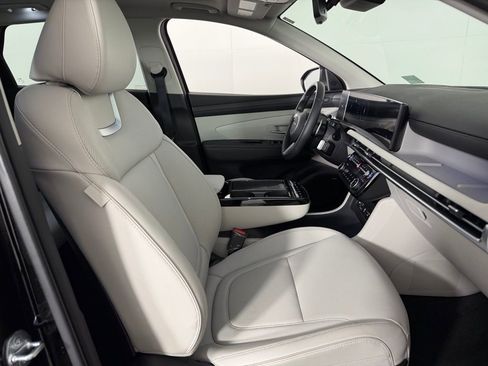 Used 2025 Hyundai Tucson Limited image 34