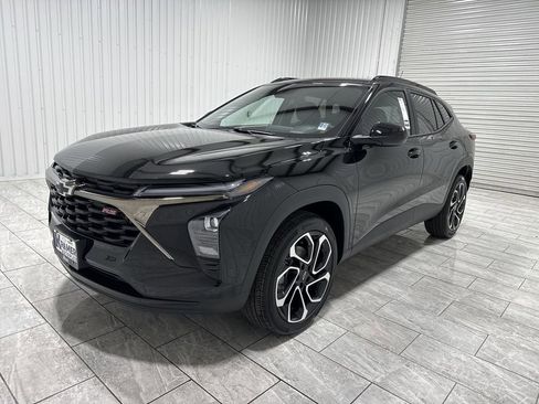 New 2026 Chevrolet Trax RS image 1