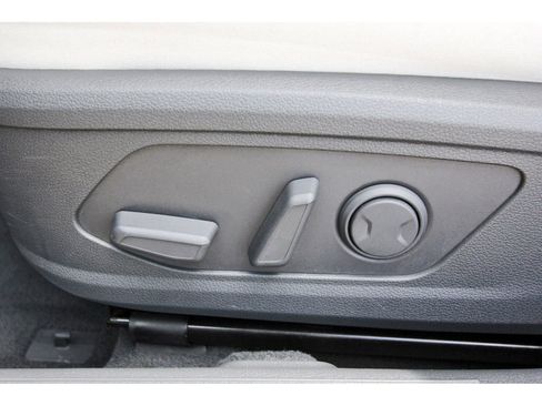 Certified 2025 Hyundai Sonata SEL image 28