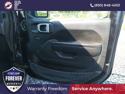 Used 2023 Jeep Wrangler Unlimited Rubicon 4xe w/ Safety Group AWD/4WD image 31