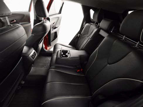 Used 2015 Toyota Venza Limited image 29