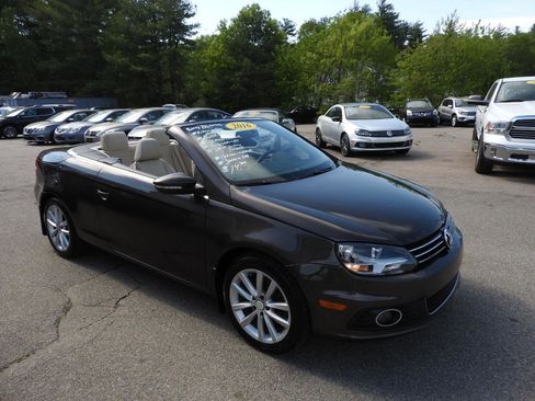 Used 2016 Volkswagen Eos Komfort FWD image 5