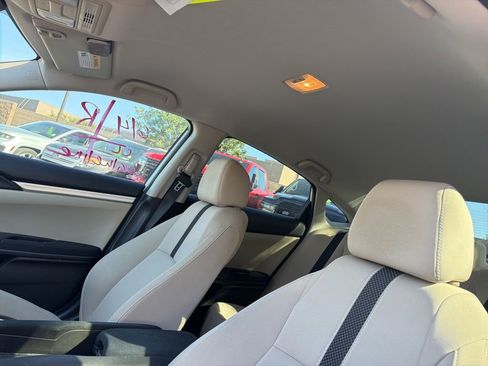 Used 2020 Honda Civic LX image 5