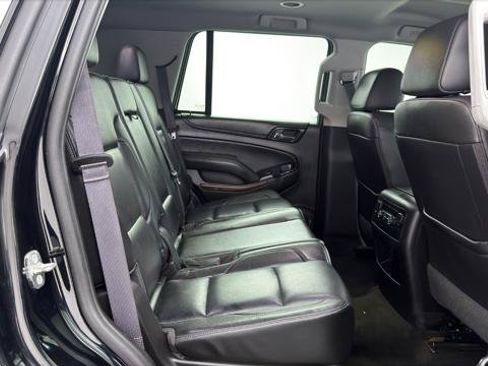 Used 2017 GMC Yukon SLT AWD/4WD image 18
