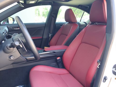Certified 2025 Lexus IS 300 w/ Premium Package RWD image 34