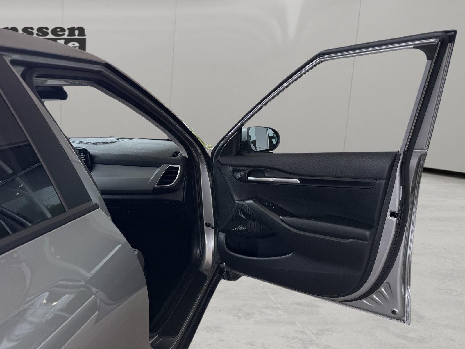 Used 2026 Kia Seltos LX AWD/4WD image 28