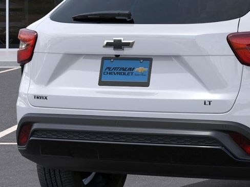 New 2026 Chevrolet Trax LT w/ Driver Confidence Package FWD image 38