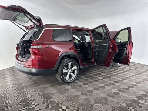 Used 2021 Jeep Grand Cherokee L Limited AWD/4WD image 14