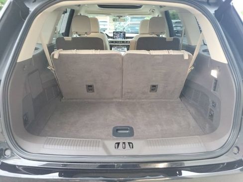Certified 2024 Lincoln Aviator Reserve w/ Elements Package Plus AWD/4WD image 18