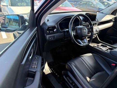 Certified 2023 Honda Pilot Elite image 5