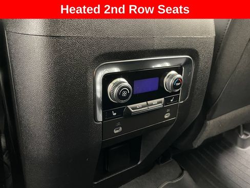 Certified 2023 GMC Yukon XL SLT w/ SLT Premium Package AWD/4WD image 15