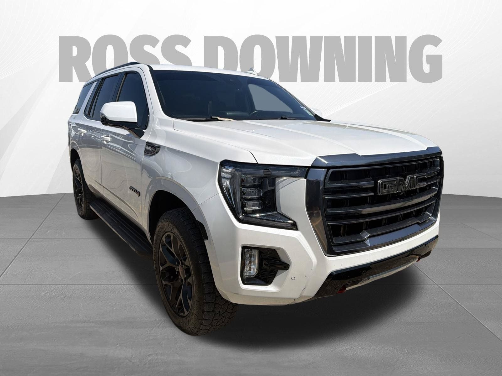 Used 2023 GMC Yukon AT4 w/ Technology Package AWD/4WD image 3
