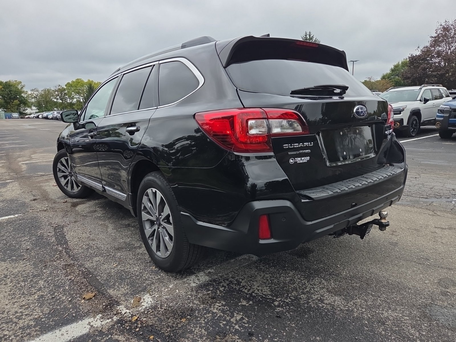 Used 2018 Subaru Outback 3.6R Touring AWD/4WD image 10