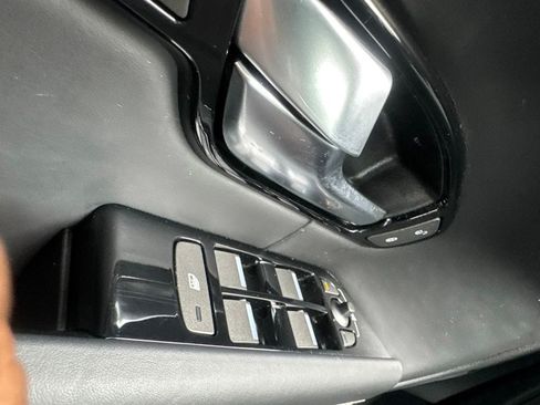 Used 2018 Land Rover Range Rover Evoque HSE AWD/4WD image 18