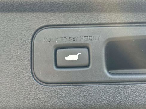 Certified 2023 Honda Odyssey Touring image 13
