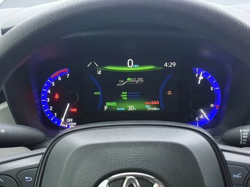 Used 2020 Toyota Corolla LE image 29