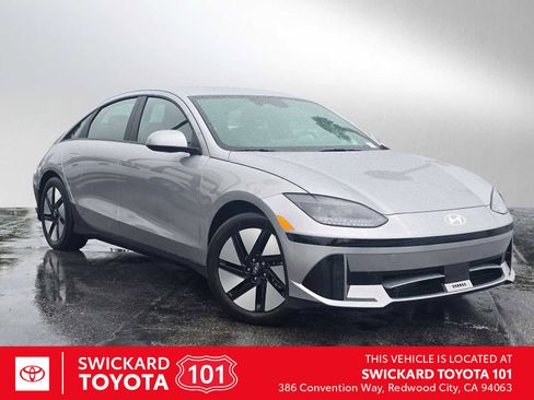 Used 2024 Hyundai Ioniq 6 SE RWD image 1