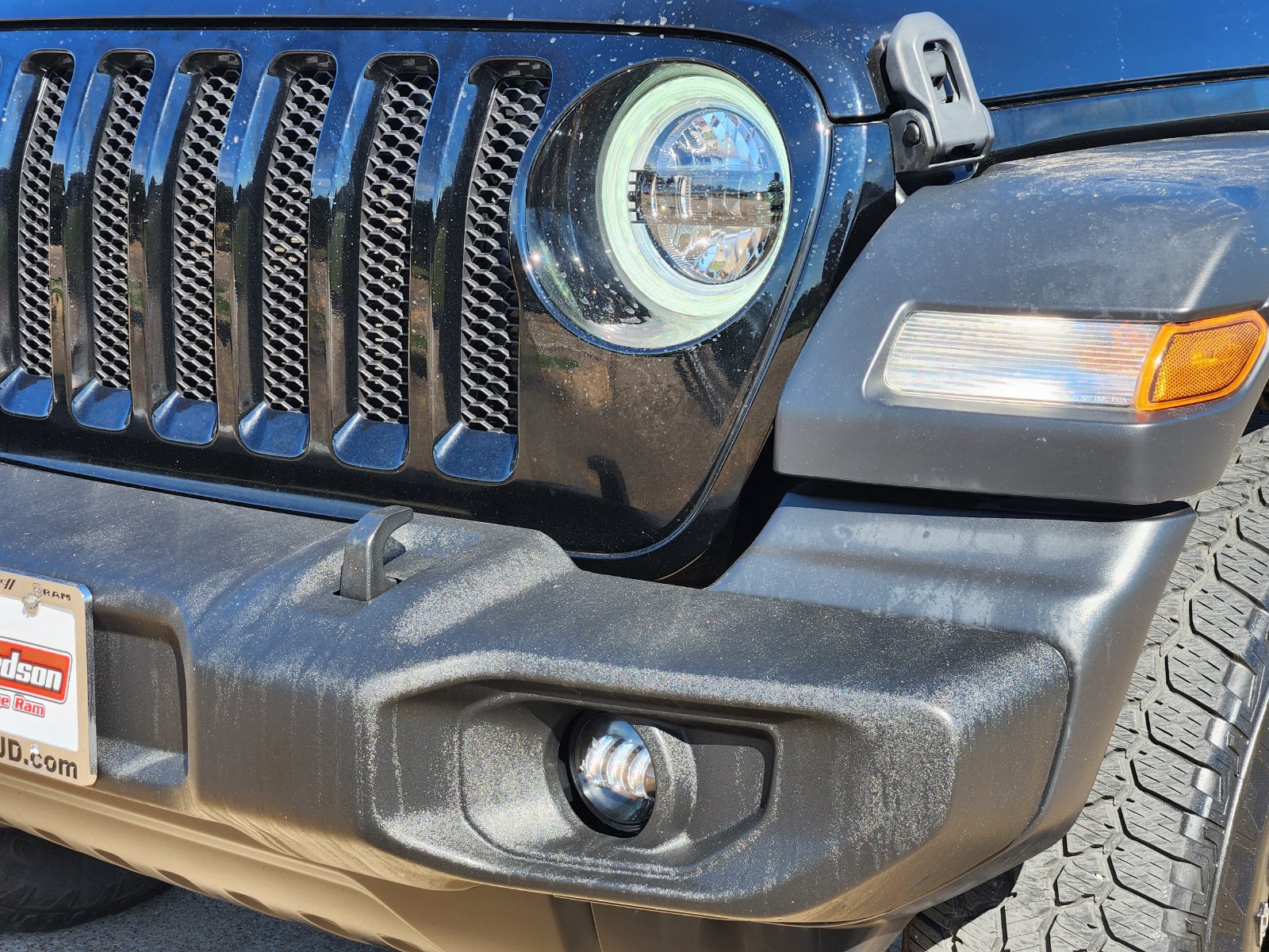 Used 2023 Jeep Wrangler Sport AWD/4WD image 10