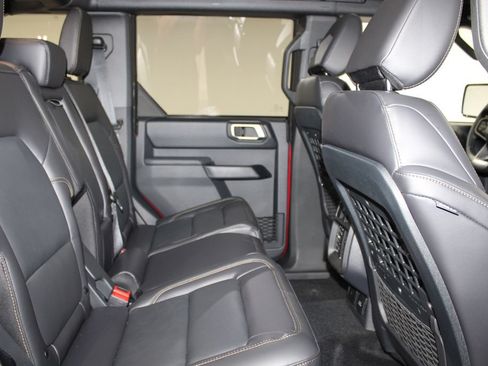 New 2026 Ford Bronco Badlands AWD/4WD image 29