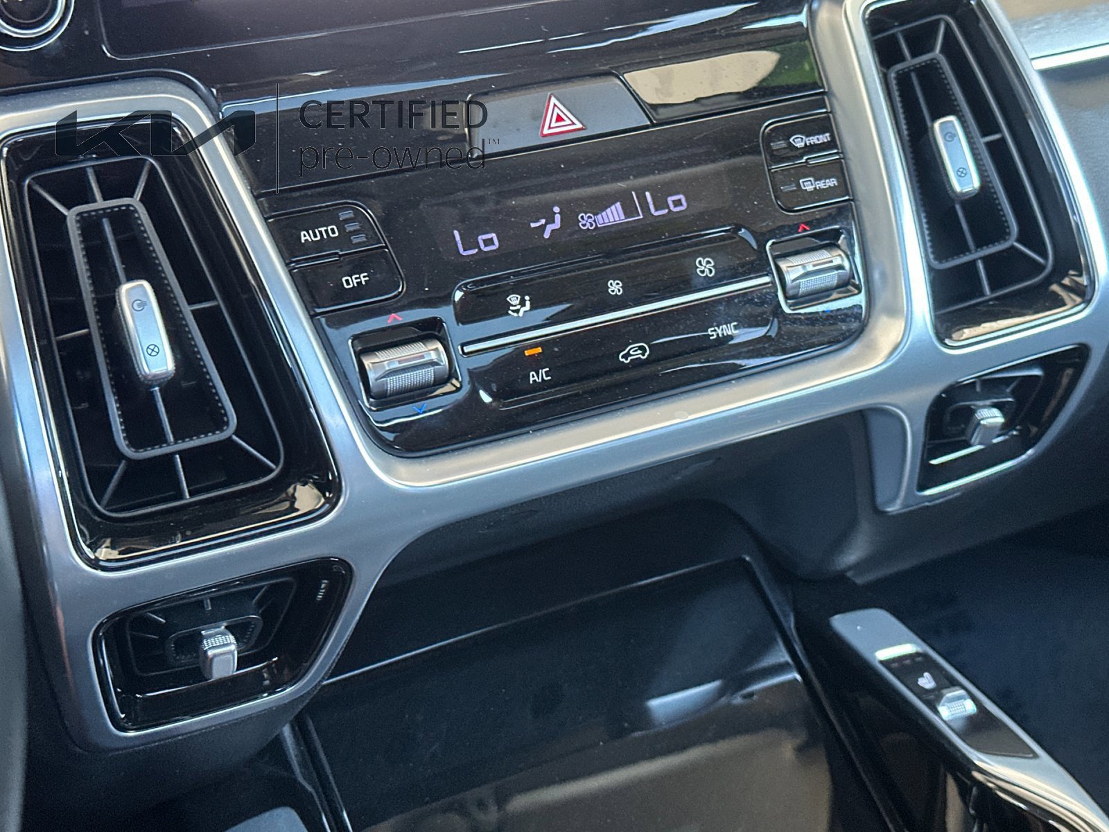 Certified 2022 Kia Sorento SX AWD/4WD image 23