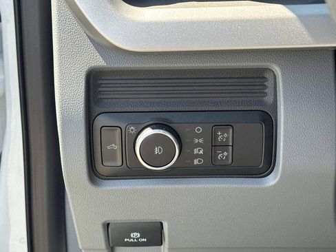 New 2025 Ford F550 2WD Regular Cab Super Duty image 18