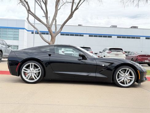 Used 2019 Chevrolet Corvette Stingray Coupe w/ 1LT image 3