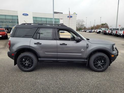 New 2025 Ford Bronco Sport Outer Banks w/ Sasquatch Outer Banks Package AWD/4WD image 44