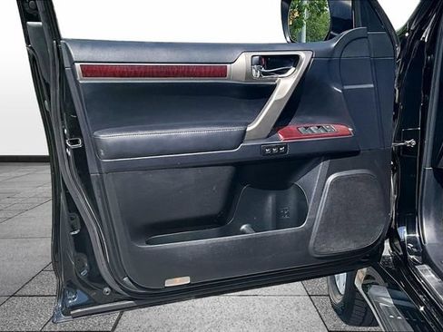 Used 2019 Lexus GX 460 Premium AWD/4WD image 23