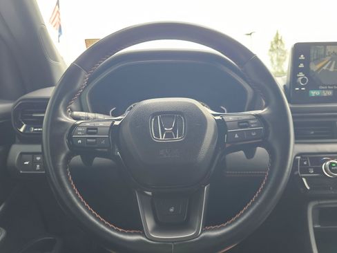 Used 2024 Honda Pilot TrailSport image 27