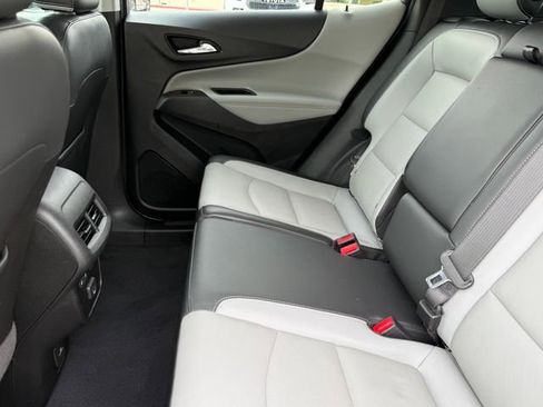 Used 2019 Chevrolet Equinox Premier FWD image 30