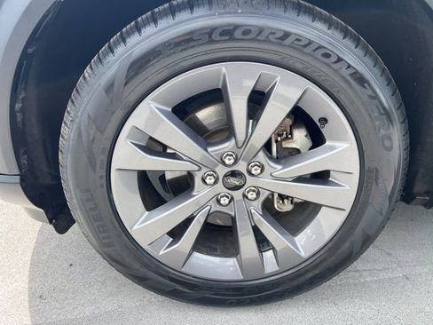 Used 2022 Ford Explorer XLT w/ Equipment Group 202A RWD image 4