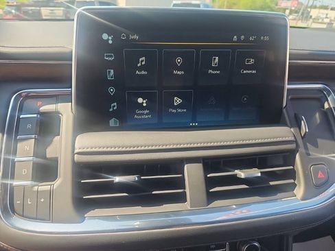 Used 2023 Chevrolet Tahoe LT w/ Luxury Package AWD/4WD image 13
