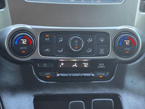 Used 2015 Chevrolet Suburban LS RWD image 15