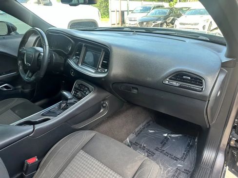 Used 2018 Dodge Challenger SXT w/ Blacktop Package image 15