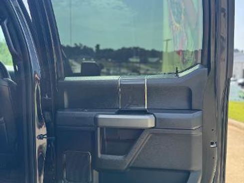 Used 2018 Ford F150 Raptor w/ Equipment Group 802A Luxury image 25