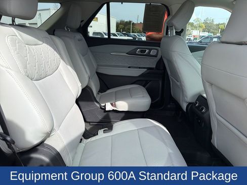 Used 2025 Ford Explorer Platinum w/ Ultimate Package image 27